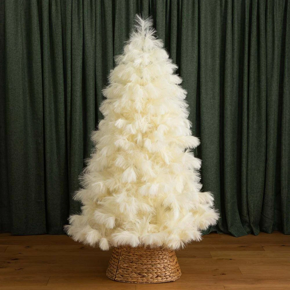 6 Ft. Unlit White Pampas Grass Artificial Christmas Tree 11 6 Ft. Unlit White Pampas Grass Artificial Christmas Tree - Image 9